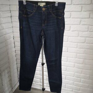Democracy Abs Solution Ladies Size 8 Dark Wash Skinny Leg Blue Jeans